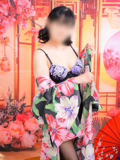 葉月ゆりこ（イエスグループ 華女(かのじょ) 松山店）