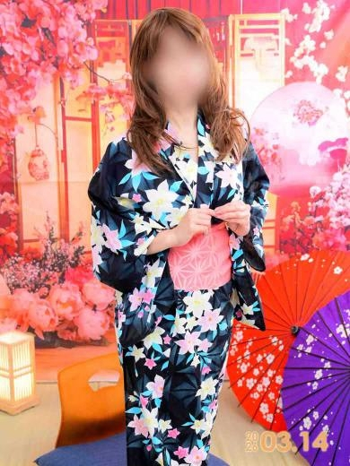 千堂らん（イエスグループ 華女(かのじょ) 松山店）