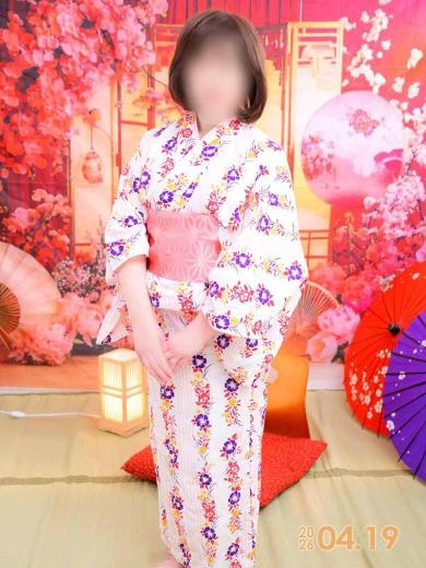 片桐かおる（イエスグループ 華女(かのじょ) 松山店）