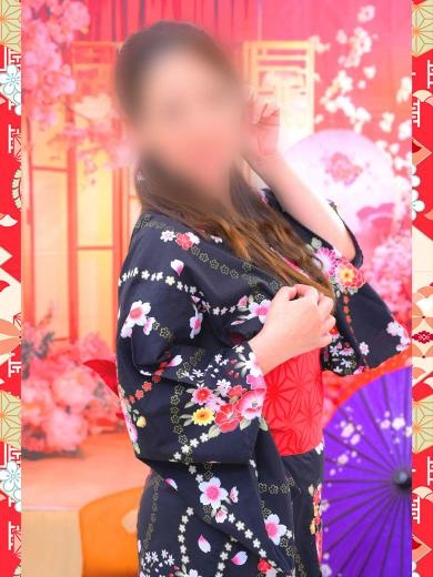成瀬ねね(イエスグループ 華女(かのじょ) 松山店)