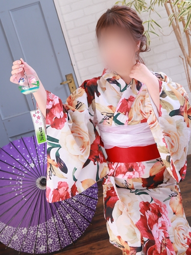 片瀬ひな(イエスグループ 華女(かのじょ) 松山店)