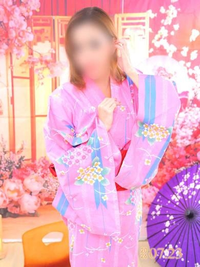 田辺ちあき(イエスグループ 華女(かのじょ) 松山店)