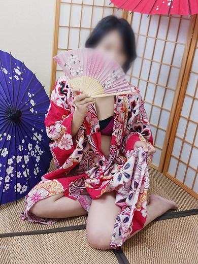 安西やよい(イエスグループ 華女(かのじょ) 松山店)