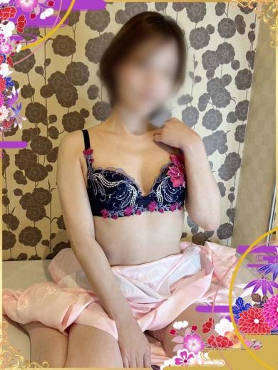 郡司みさ（イエスグループ 華女(かのじょ) 松山店）