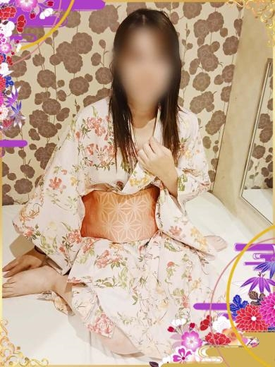 早瀬ひかる（イエスグループ 華女(かのじょ) 松山店）