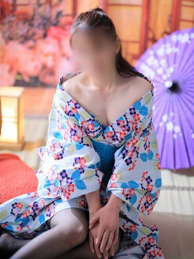 早瀬ひかる(イエスグループ 華女(かのじょ) 松山店)