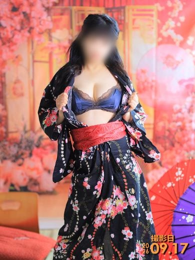 鈴川りせ(イエスグループ 華女(かのじょ) 松山店)