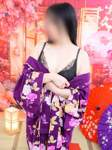 七瀬のどか(イエスグループ 華女(かのじょ) 松山店)