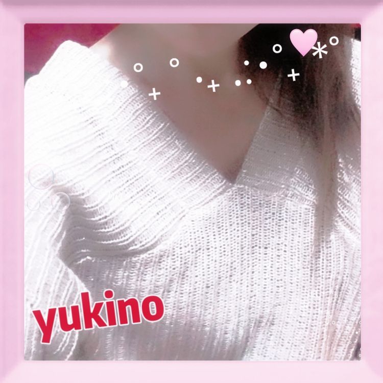 こんにちは(  ^ ^)r゛゛♡