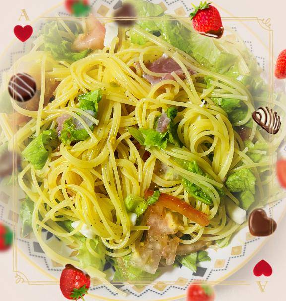 本日の晩御飯はモッツァレラチーズのサラダパスタ＆スープを作ったよ?