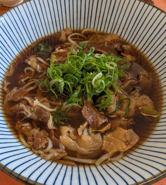 下僕の昼休み。