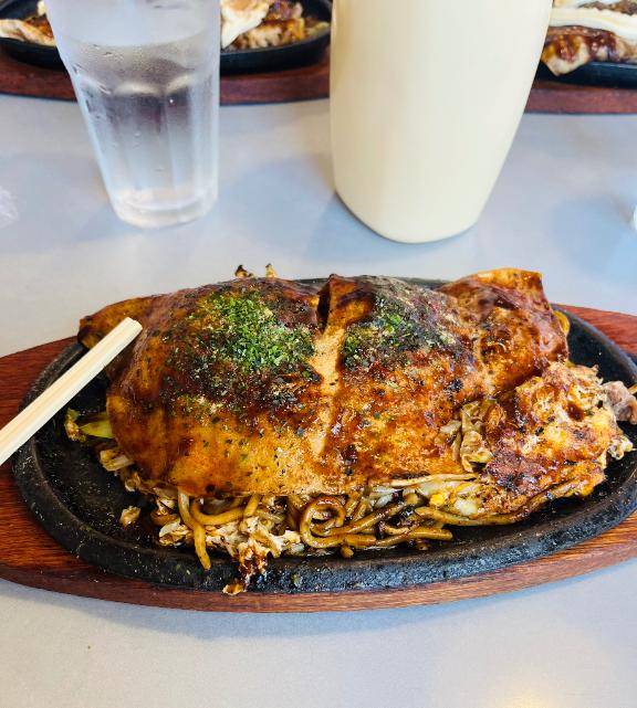 松山のソウルフードの三津浜焼き