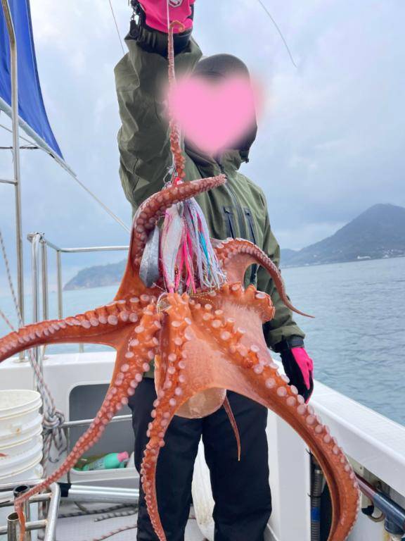 裸族。
