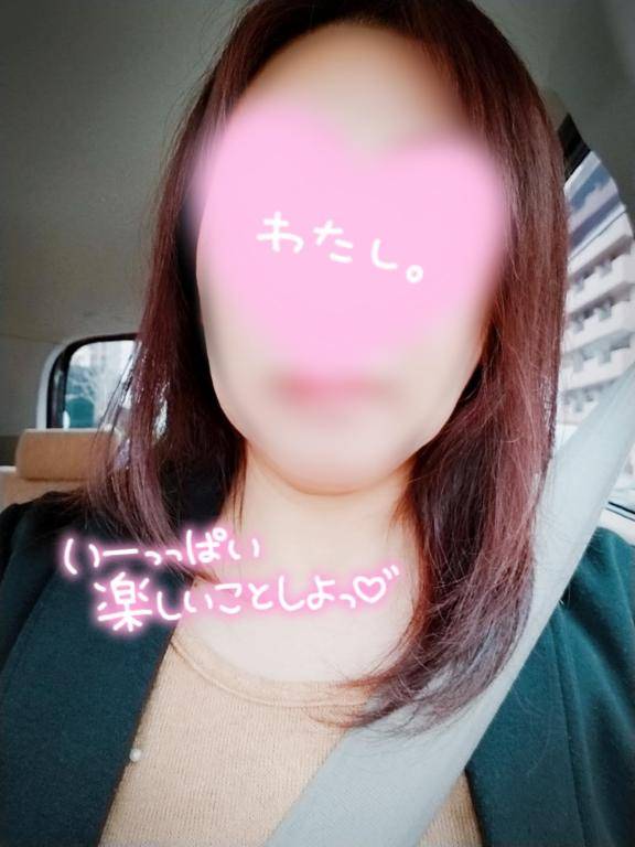 明日、12時～出勤します|´?`)ﾁﾗｯ