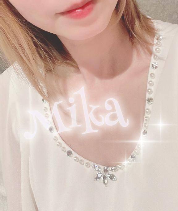 ?髪の毛が伸びてきて?