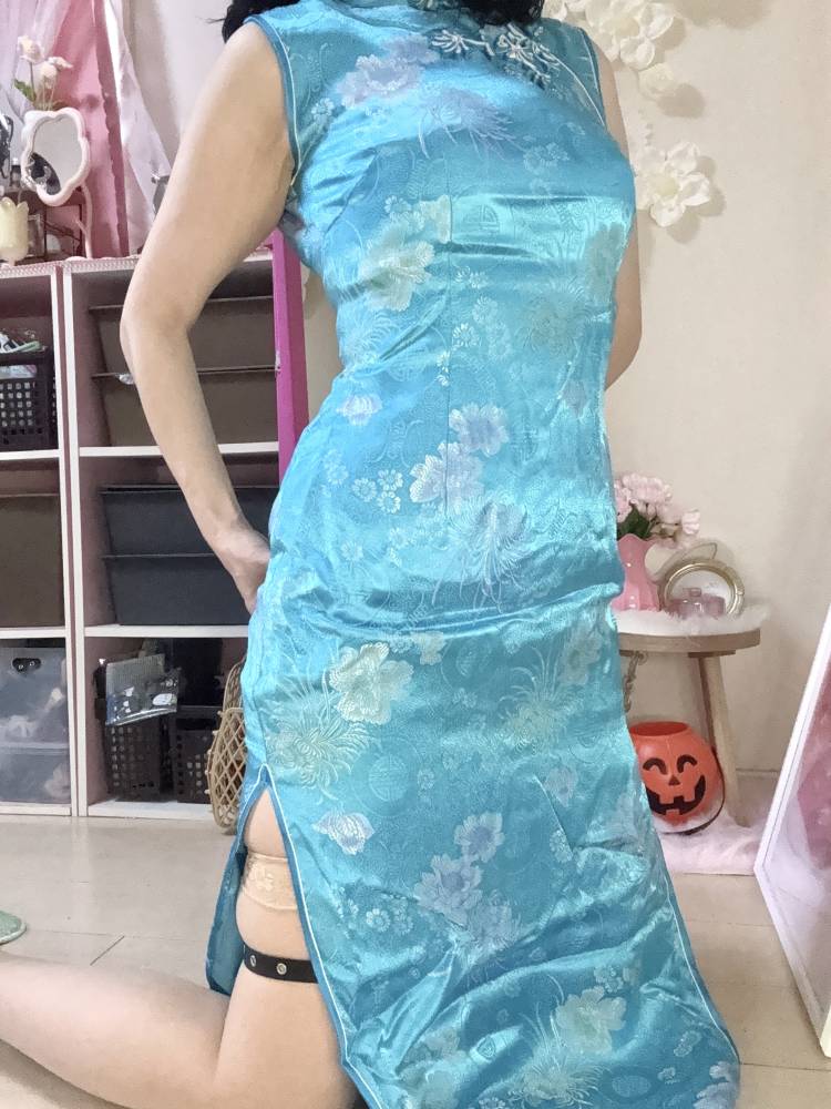 明日は12時出勤予定です