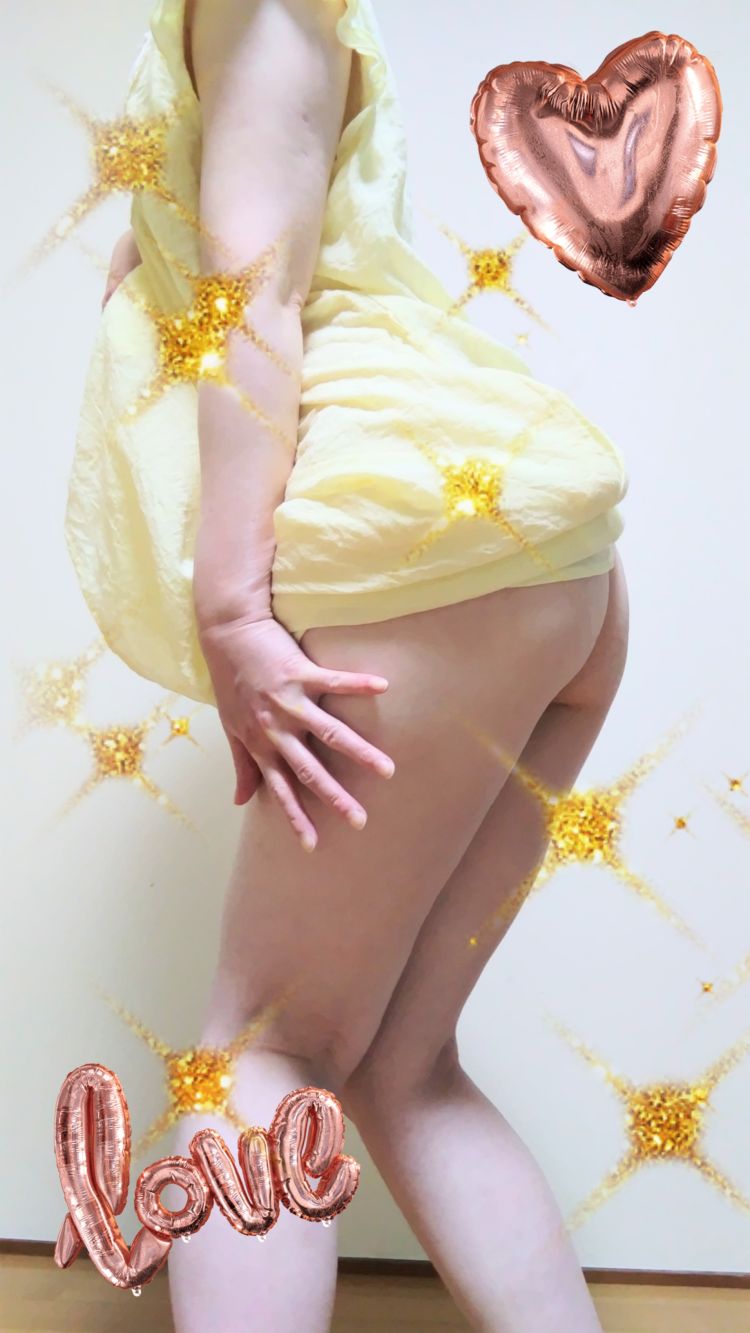 10/4 出勤してます😘