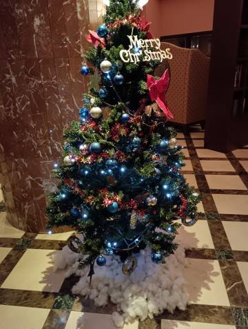 出勤してます。