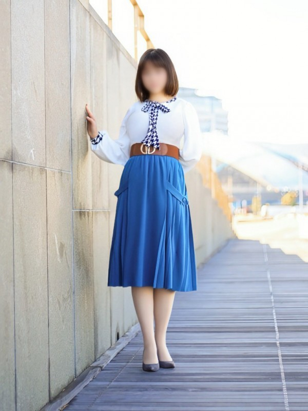 綾野 りこ