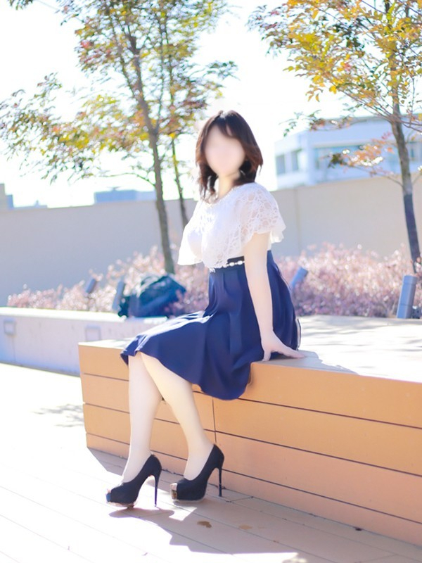 夏目ちひろ