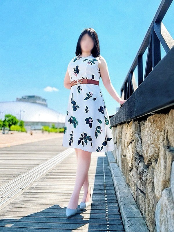 綾野りこ