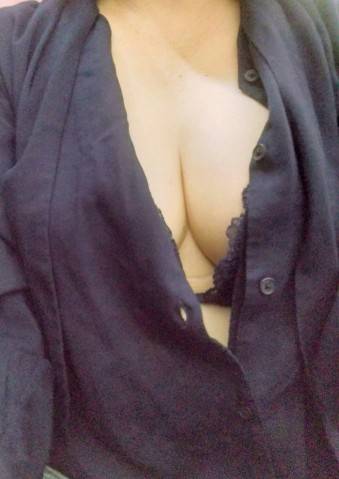 呼んでくださいね★15時までです。