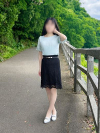 小春 えみか