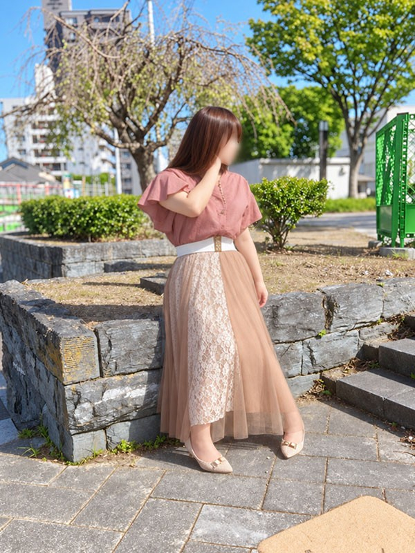 岩本えま