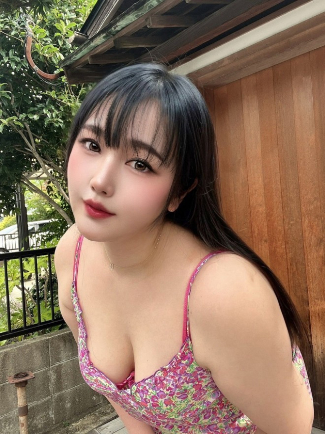 詩織(しおり)（高知デリヘル倶楽部 人妻熟女専門店）