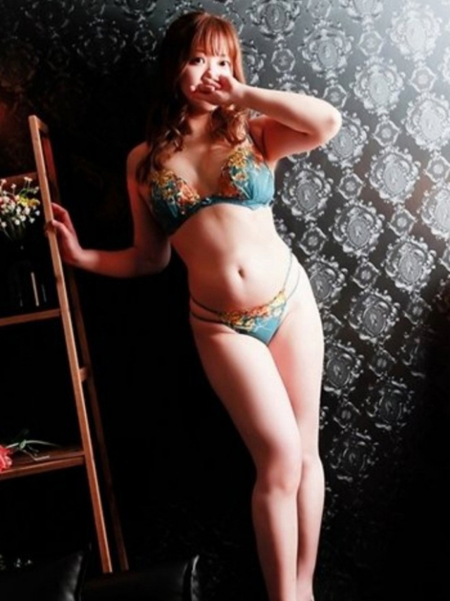 日鞠(ひまり)（高知デリヘル倶楽部 人妻熟女専門店）