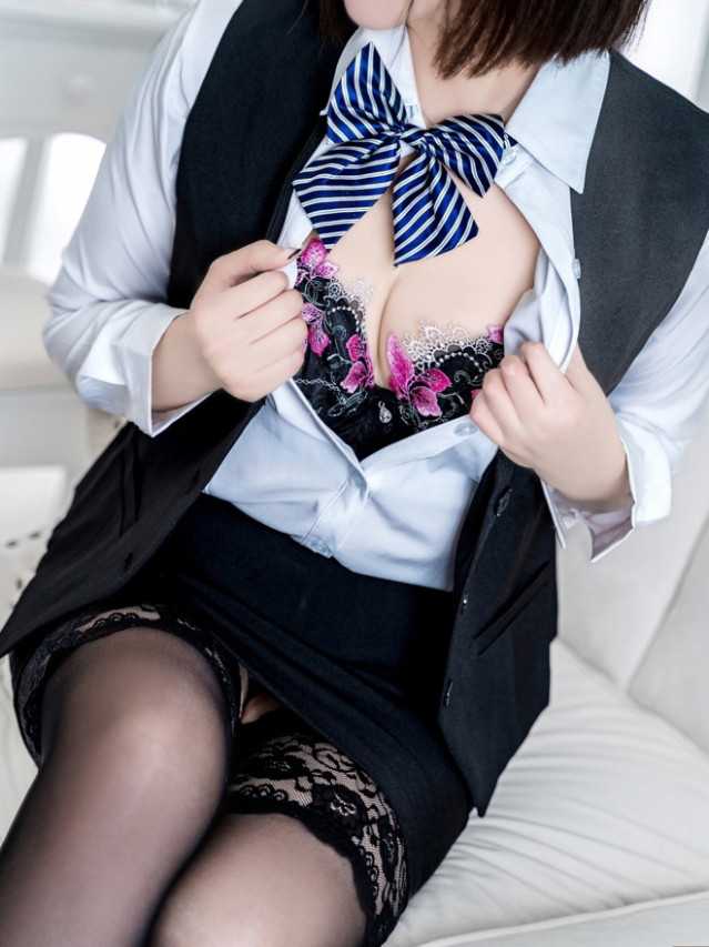 柚子(ゆず)(高知デリヘル倶楽部 人妻熟女専門店)