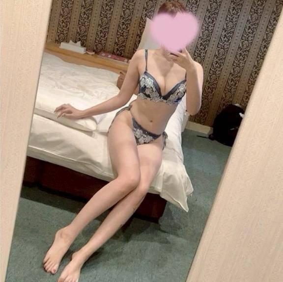 (*´`)