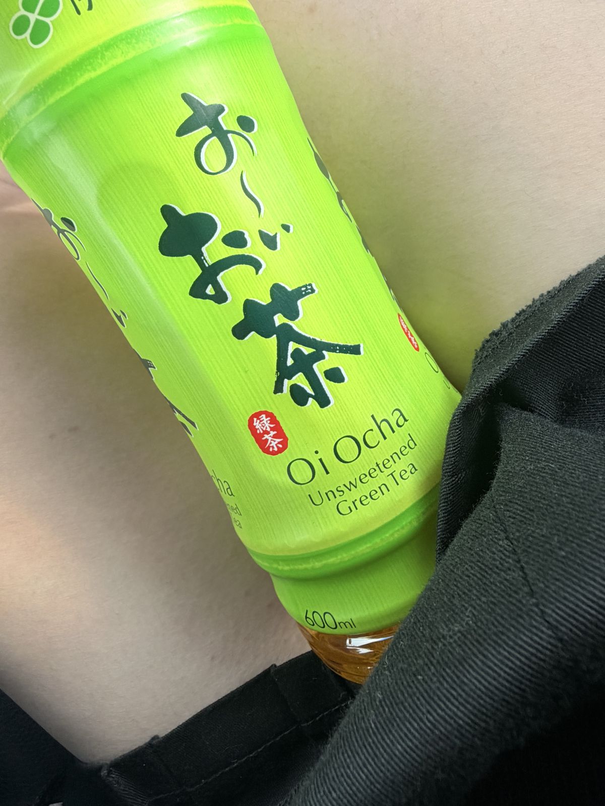 体験　ちなつ　キレ可愛いエロ人妻が即尺からお掃除フェラで最後の一滴💧まで🥰