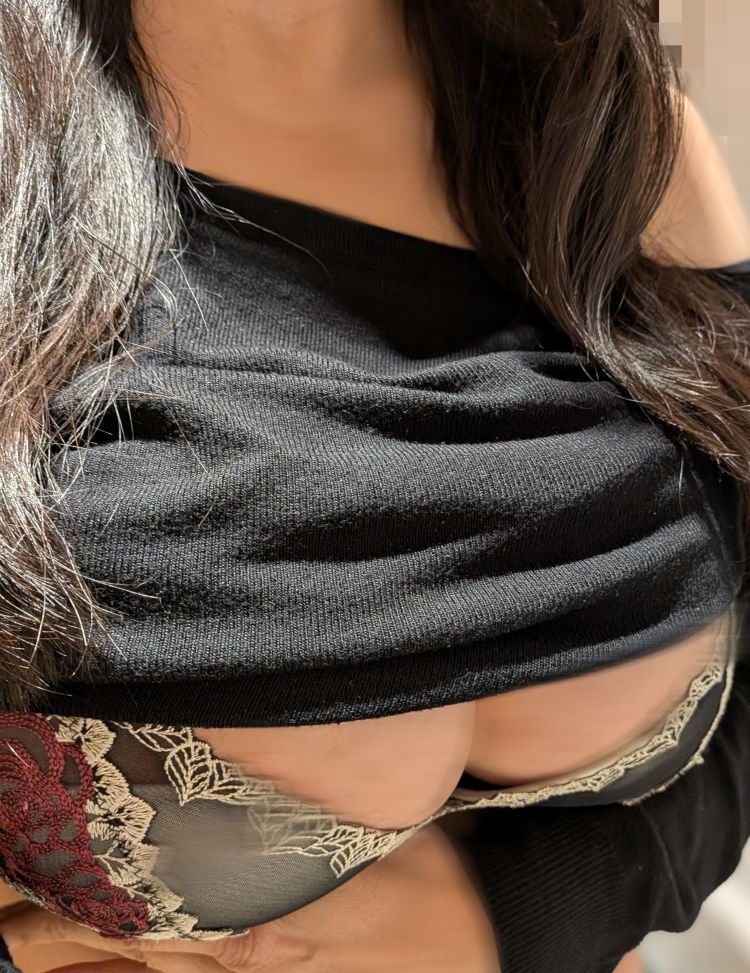 体験　あずみ　ドMで巨乳でど変態　全身リップで隅々まで👅