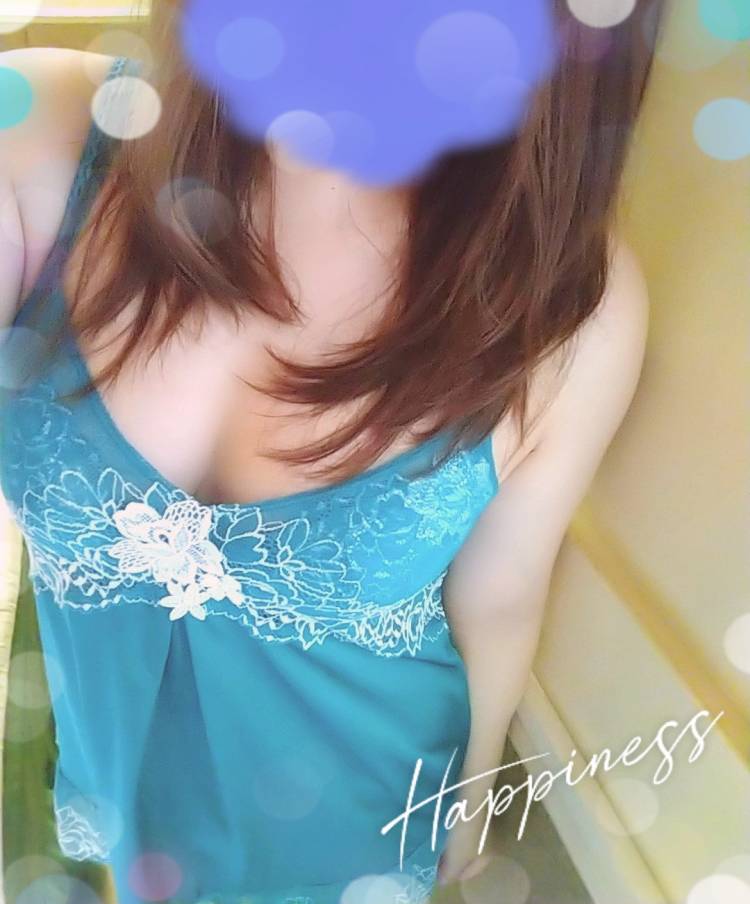 体験 はる （39歳）愛嬌抜群、綺麗系リピーター続出、人気の人妻