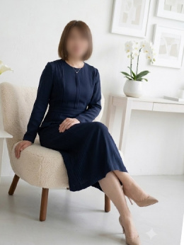 新人ももえ