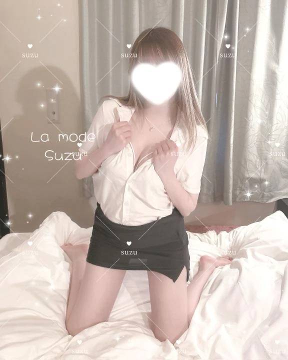 えちえち新入社員ですっ📛🤍