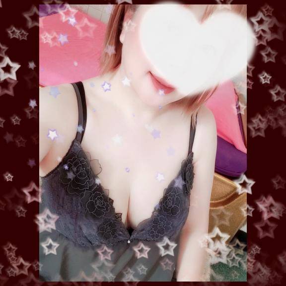 ツッコミ不可避   可愛いハッシュタグの裏に隠された、女の子Aの天然ナゾ生態