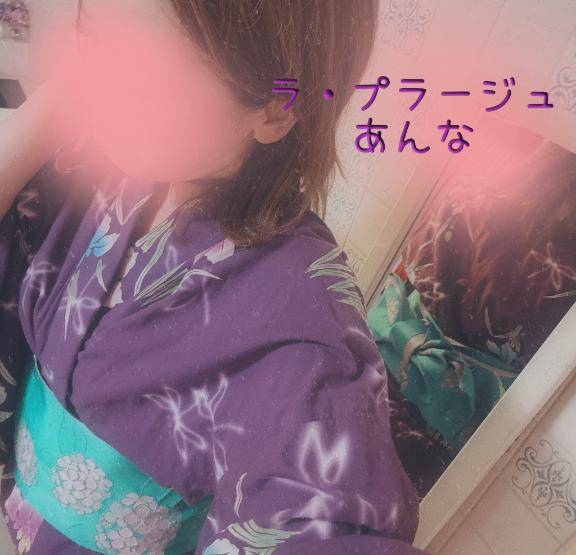 お腹と背中がくっつくぞ