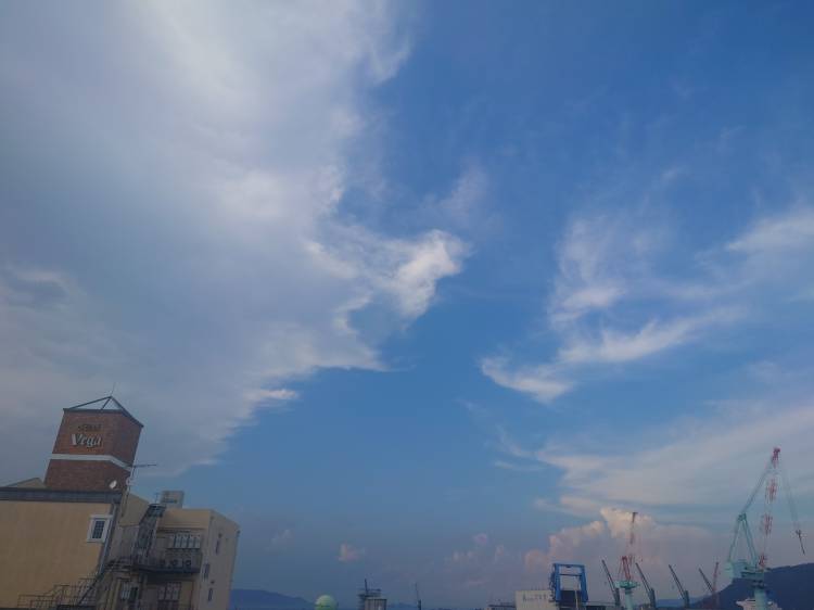 不思議な雲(・_・)
