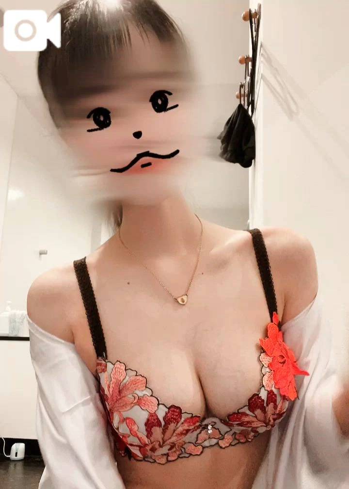 「プレゼント🎀🎶ྀི🩷」