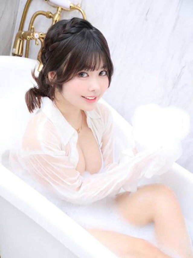 愛澤　千晶（ル・プレジール）