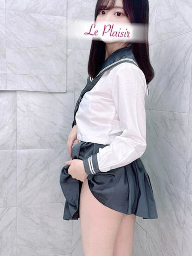 胡桃　しいな（ル・プレジール）