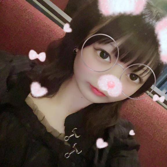 出勤してるよー???´-