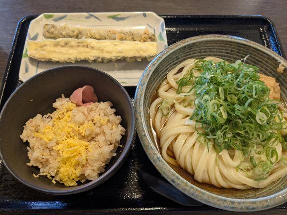 お昼ご飯?