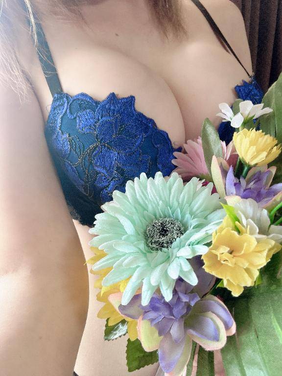 藍 [R] (あい) （マダムロゼ）