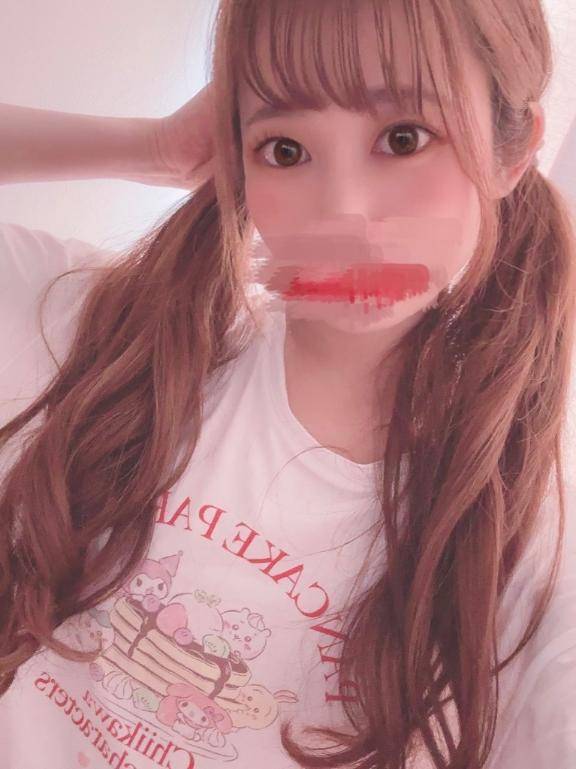 《 こんばんは 》