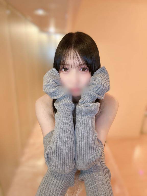 これ萌え袖であってるカナ??????