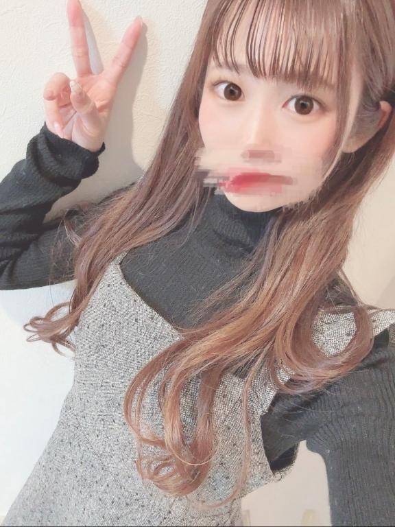 《 こんばんは 》