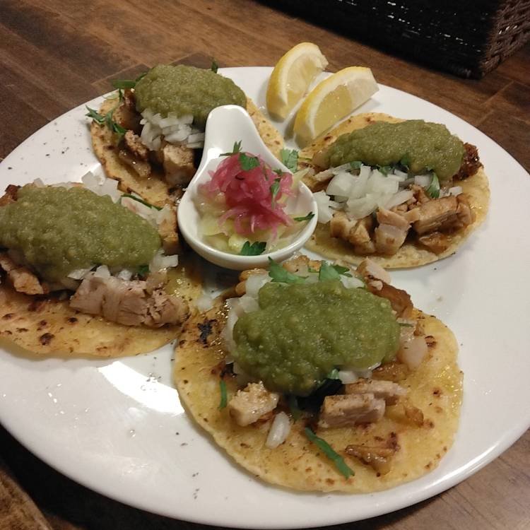 松山で1番美味しいタコス?